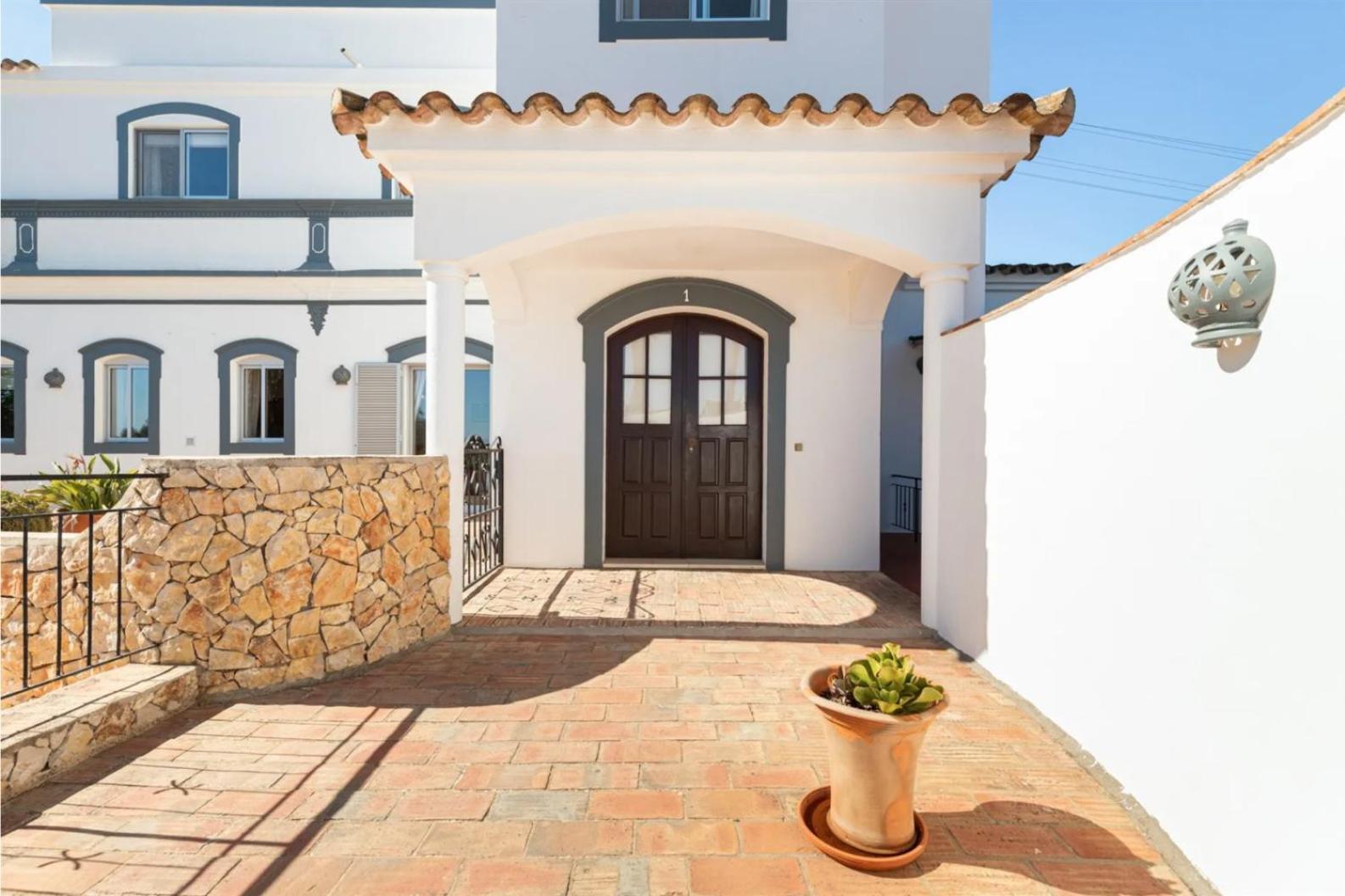מונקאראפאצ'ו The Lemon Tree Villa חדר תמונה